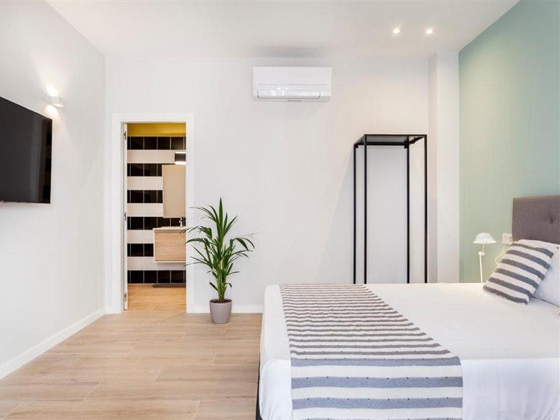 Apartamentos Libere Valencia Abastos المظهر الخارجي الصورة